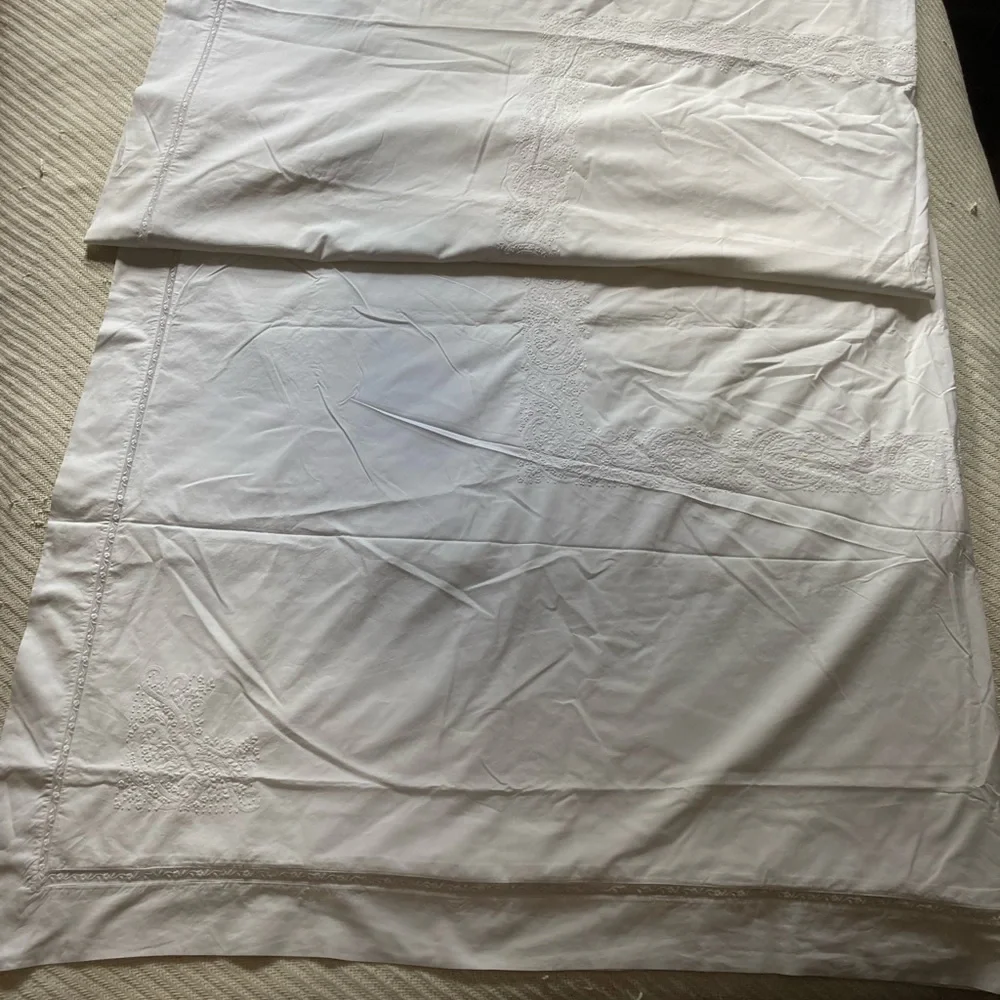 Sferra Bros Italian Egyptian cotton duvet cover hand embroidered floral lace.